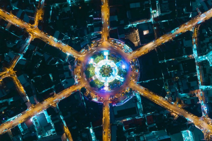 Hyper lapse aerial view of a roundabout in thailand