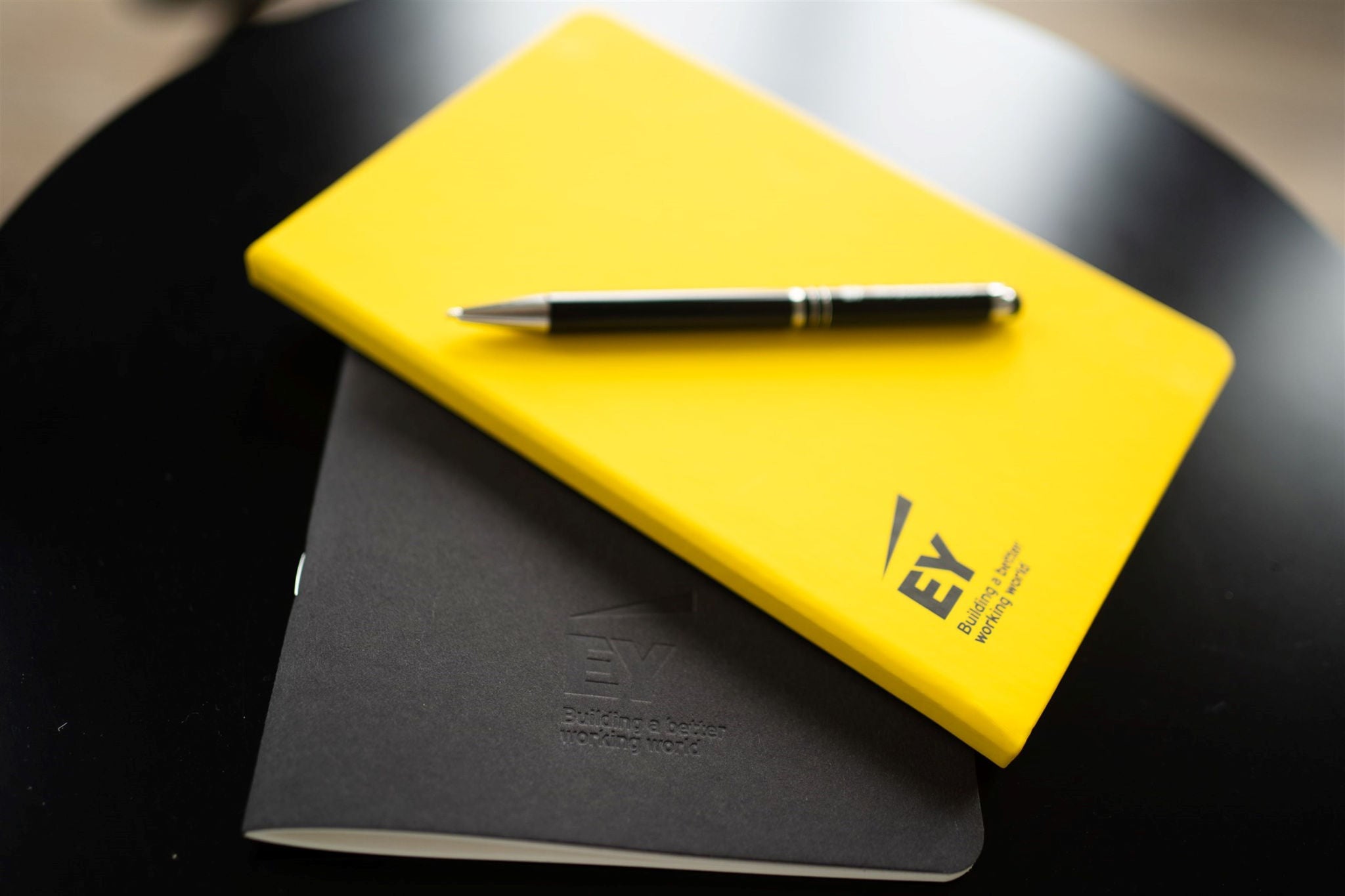 Muž žena vr headset v1