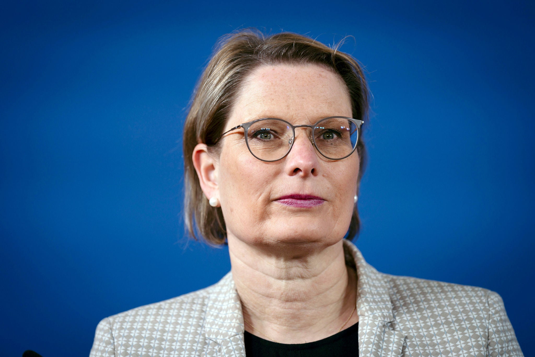 Dr. Stefanie Hubig ist SPD-Politikerin und Bundesministerin der Justiz und fuer Verbraucherschutz. Zuvor war die promovierte Juristin von 2016 bis 2025 Bildungsministerin in Rheinland-Pfalz.