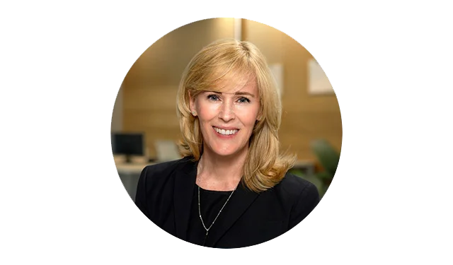 Photographic portrait of Heather Taylor