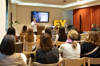 Foro de Mujeres Consejeras y Directivas - Moda y Desfile: el arte de crear experiencias