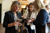 Foro de Mujeres Consejeras y Directivas - Moda y Desfile: el arte de crear experiencias
