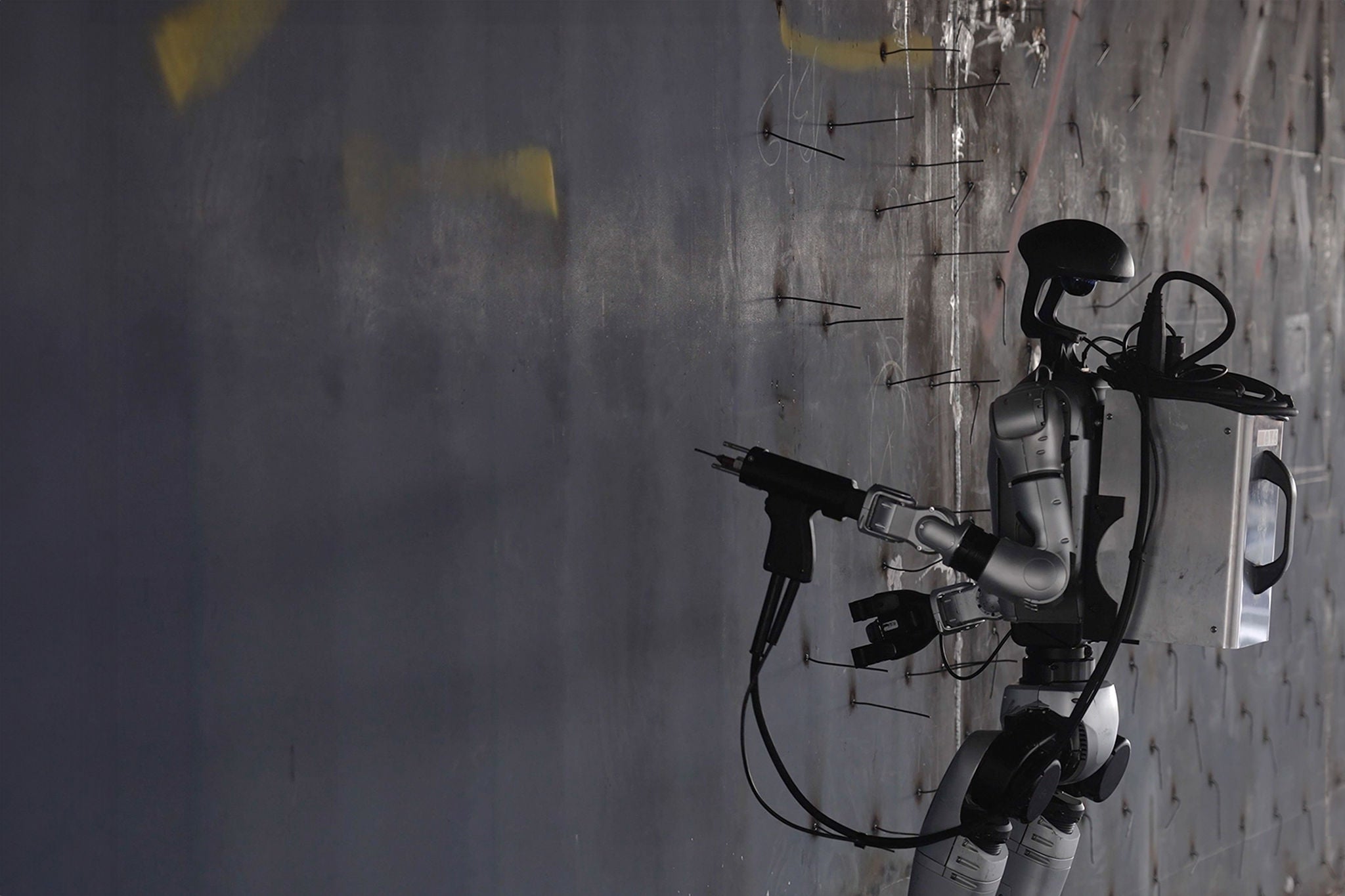 Humanoid robots strengthen industrial operations 