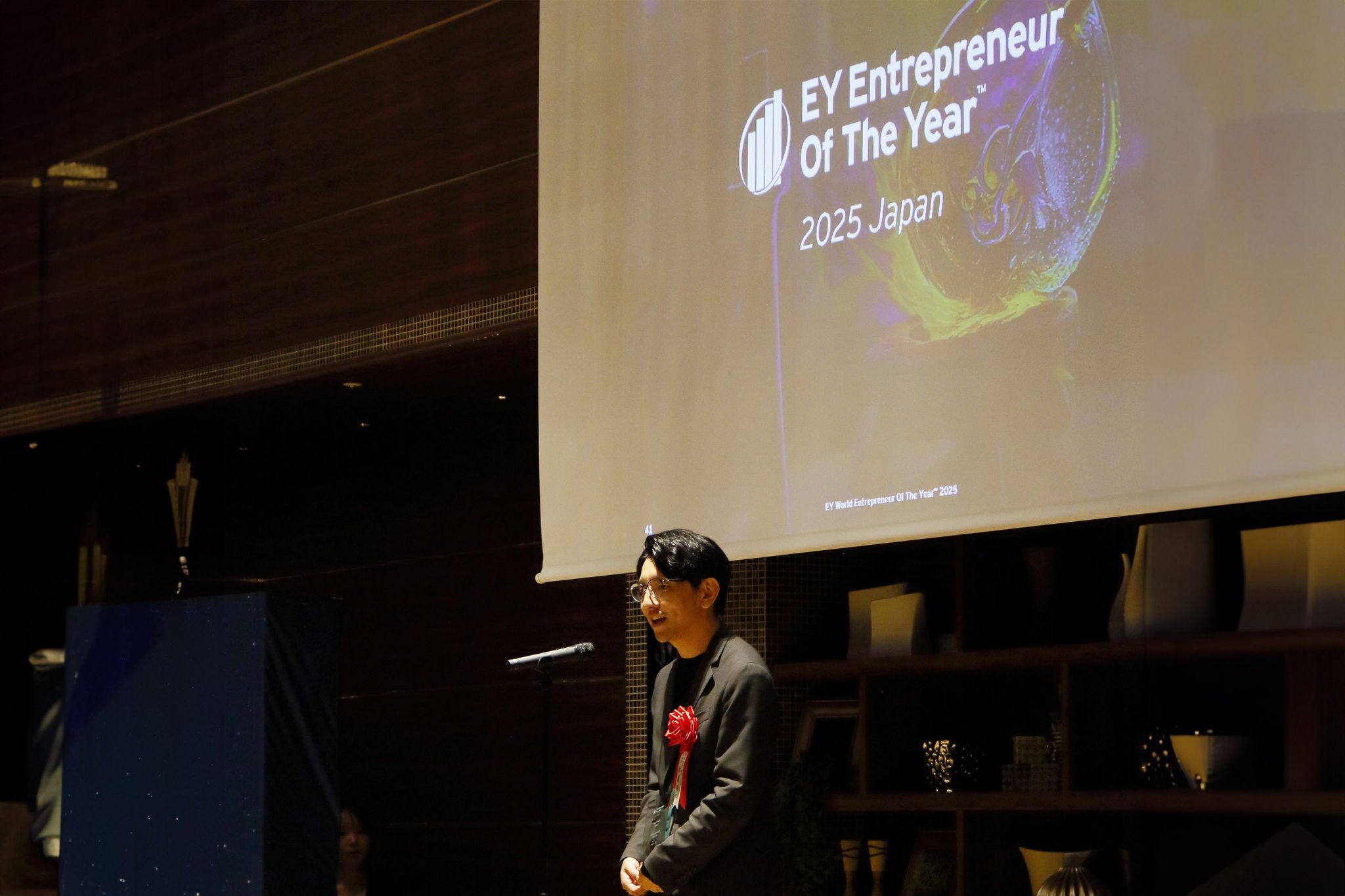 EOY 2025関西地区　Challenging Spirit部門 特別賞 株式会社Holoway　 代表取締役　CEO　 佐藤 雅仁 氏