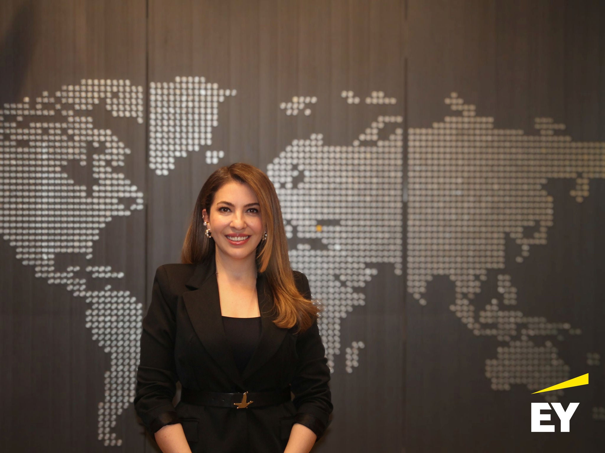 ey-a-construction-designer-reviews-an-architectural-model-prototype