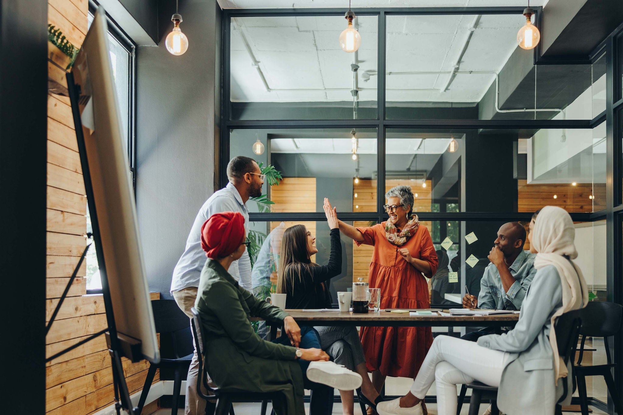 ey-gender-diverse-team-working-together