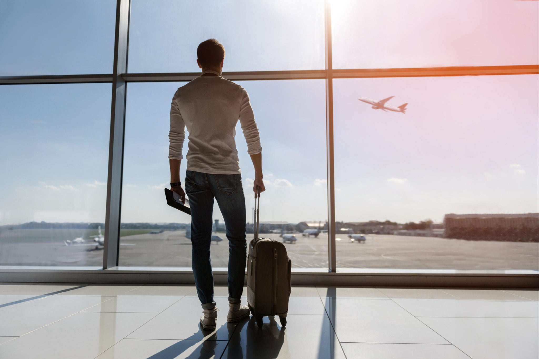 Obywatele Ukrainy w Polsce po 30 września - fakty, ryzyka i scenariusze dla pracodawców