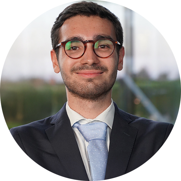 Photographic portrait of Tomás Santos