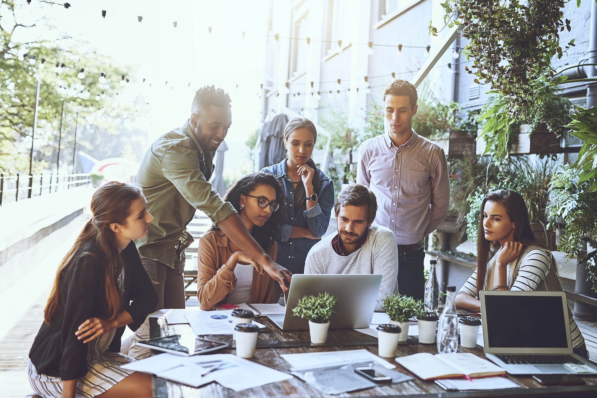 ey-mixing-business-with-a-breath-of-fresh-air-5