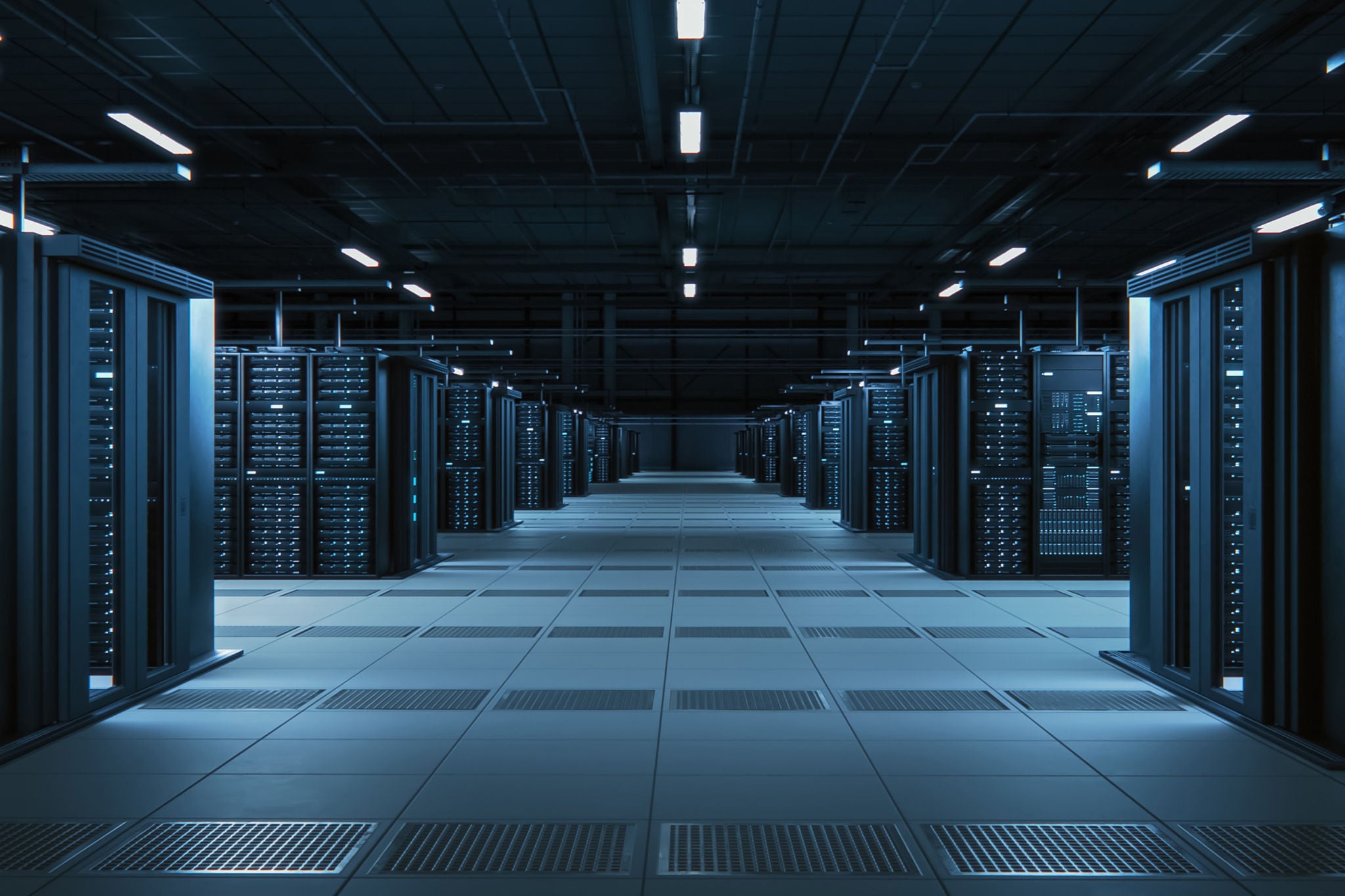 Hochmodernes Datenzentrum mit Server-Racks für Cloud, KI und sichere IT-Infrastruktur.