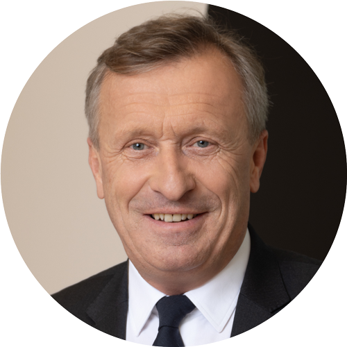 Portraitfoto von Wolfgang Eisl