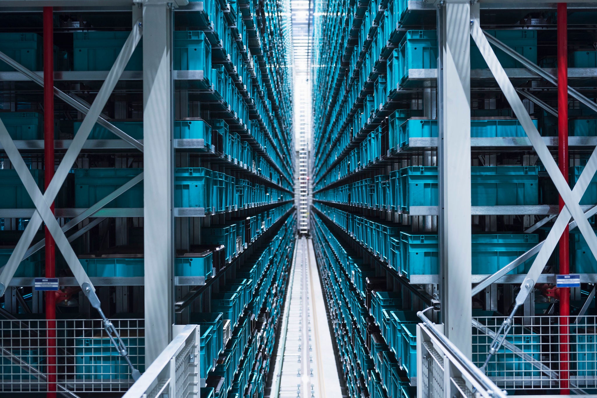 Entrepôt à haut rayonnage automatisé moderne 