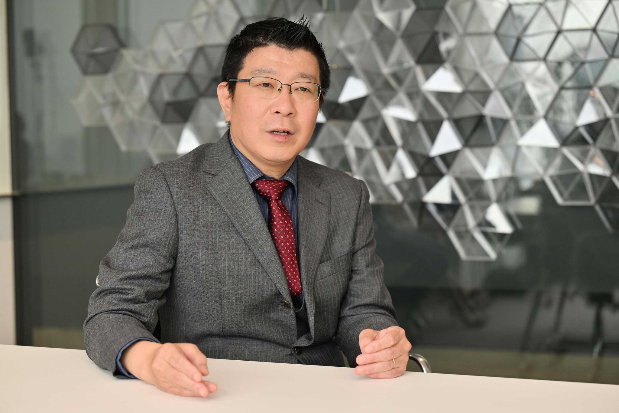 EY Japan グローバル・コンプライアンス・アンド・レポーティングリーダー　EY税理士法人　大阪事務所長　パートナー　進谷 敏一