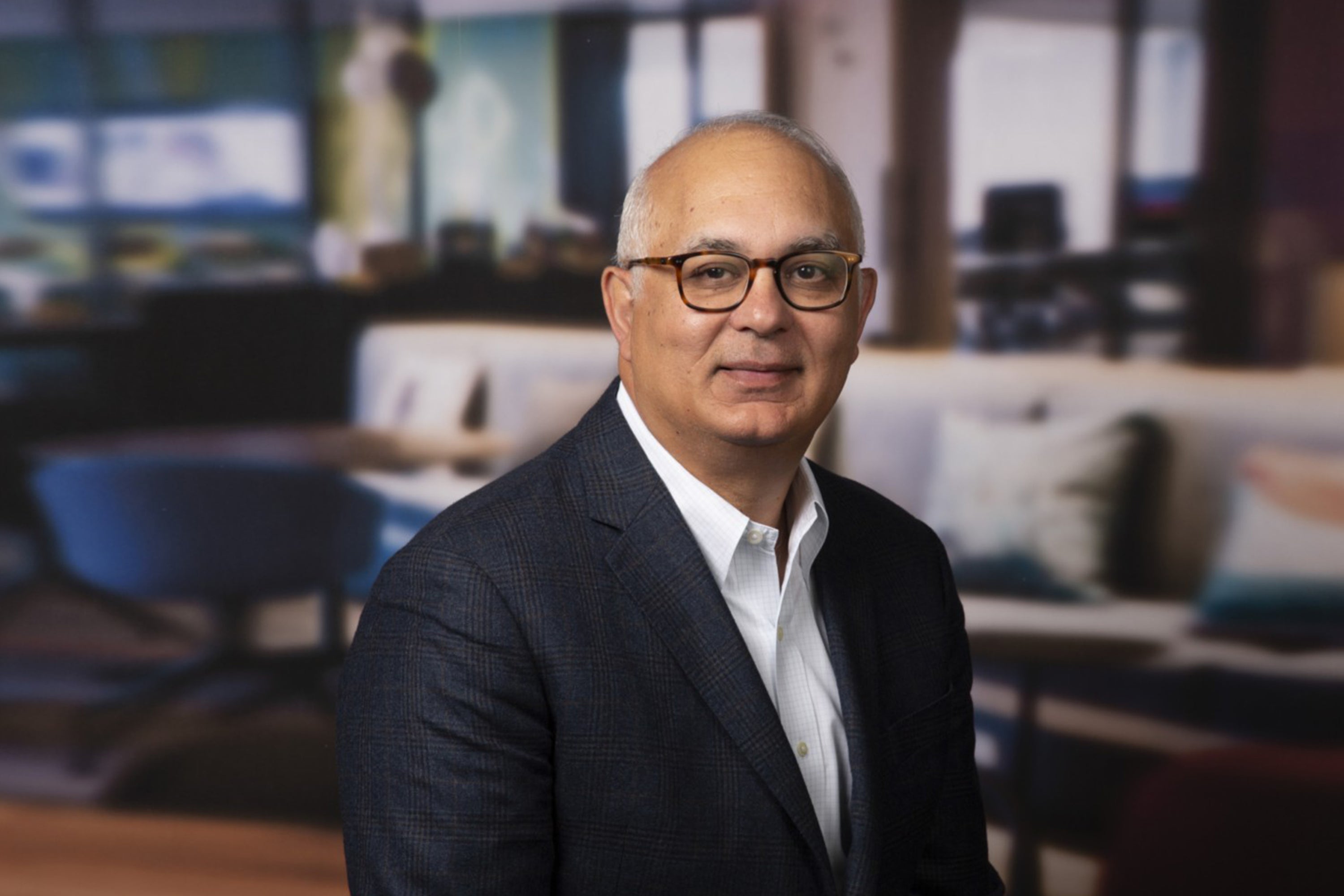 AI in hospitality: enhancing hotel guest experiences | EY - US