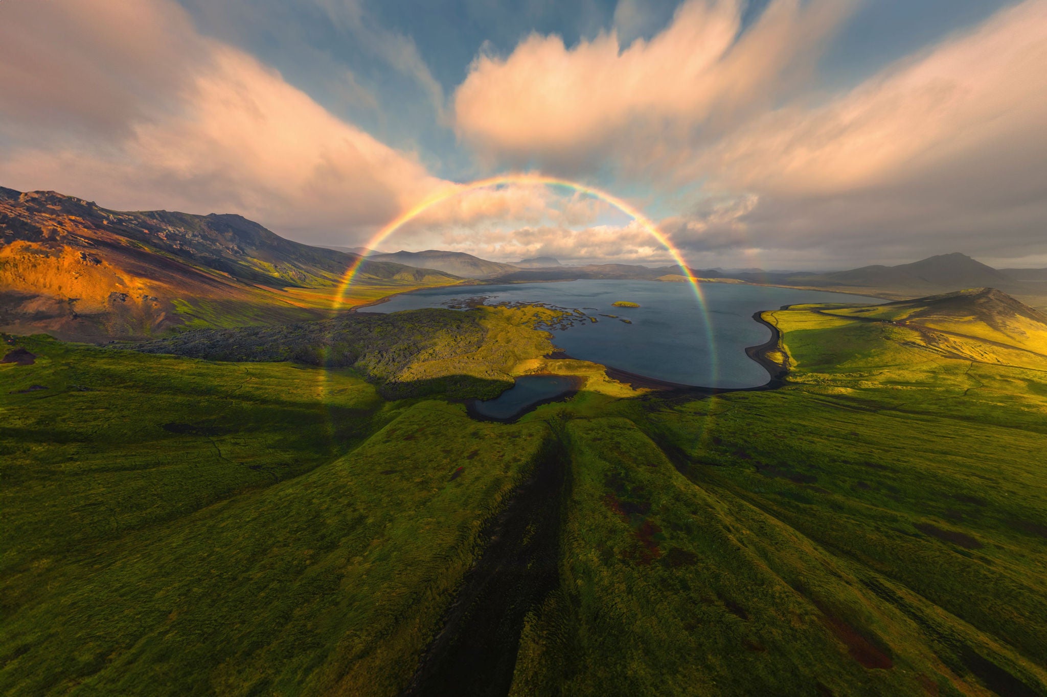 ey frostastaoavatn lake