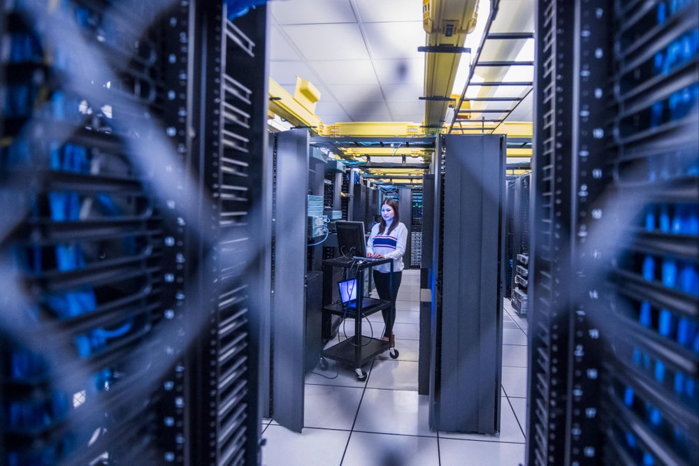 ustawa-o-krajowym-systemie-cyberbezpiecze-stwa-i-jej-nowelizacja-ey