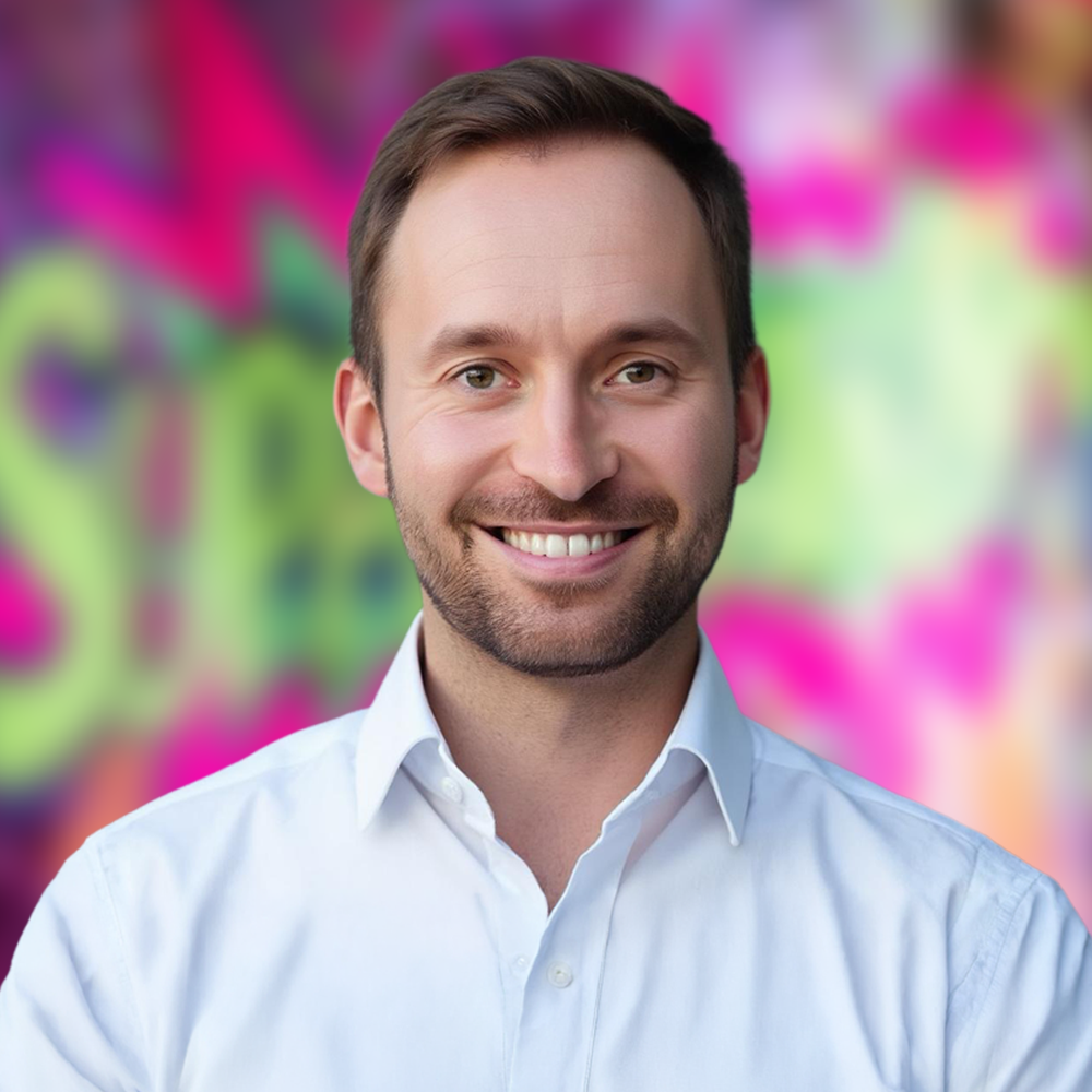 Portraitfoto von Dr. Lukas Benz Manager Business Consulting (EY Deutschland)