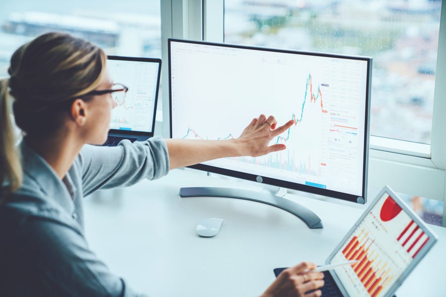 Ey Computer Screen Display Zwolnienie dywidendy z podatku u źródła | EY - Polska