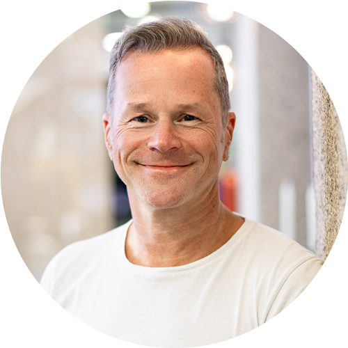 Portraitfoto von Bernhard Lehner