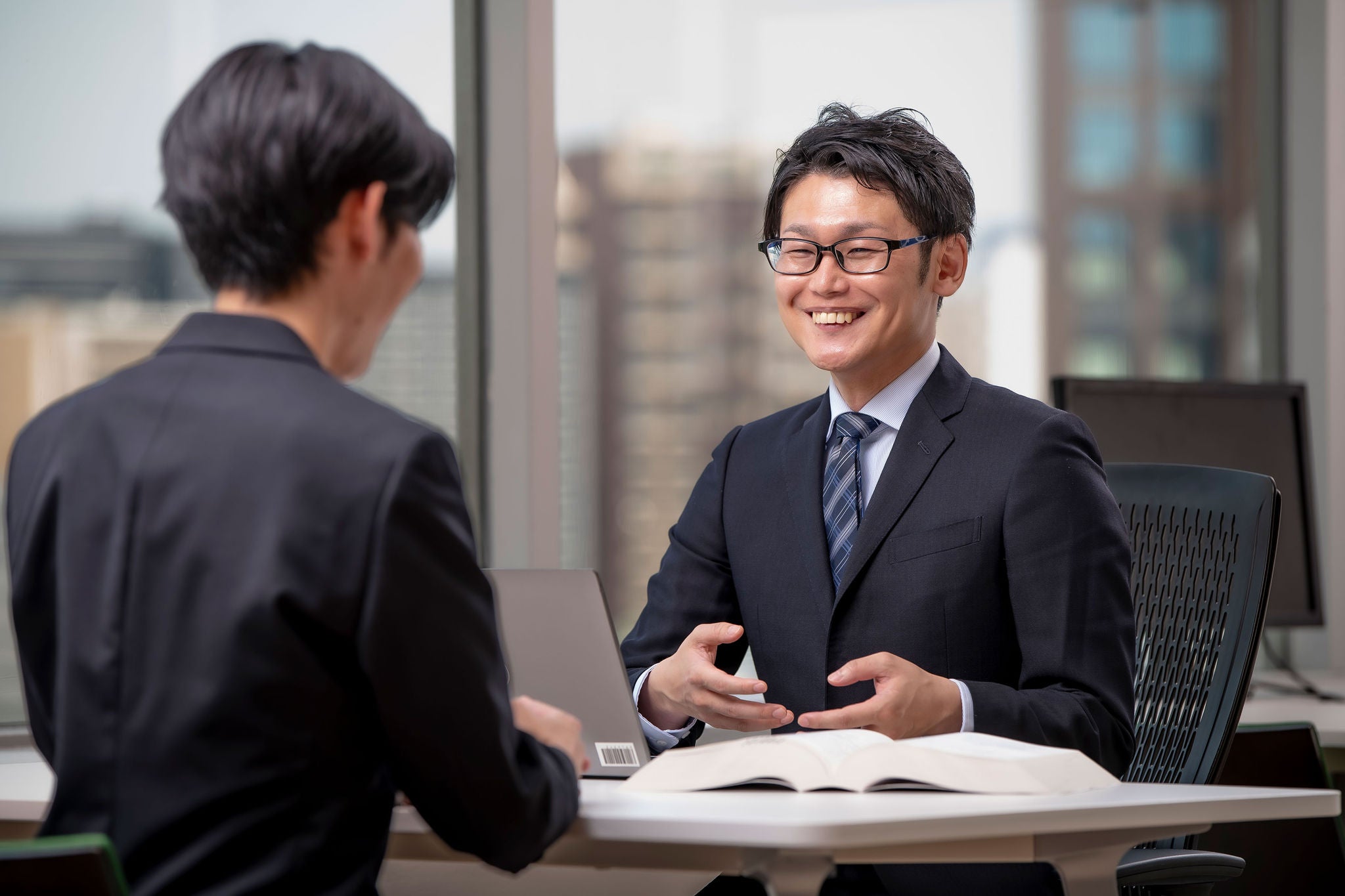 教育体制および福利厚生の充実