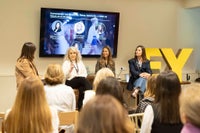 Foro de Mujeres Consejeras y Directivas - Moda y Desfile: el arte de crear experiencias