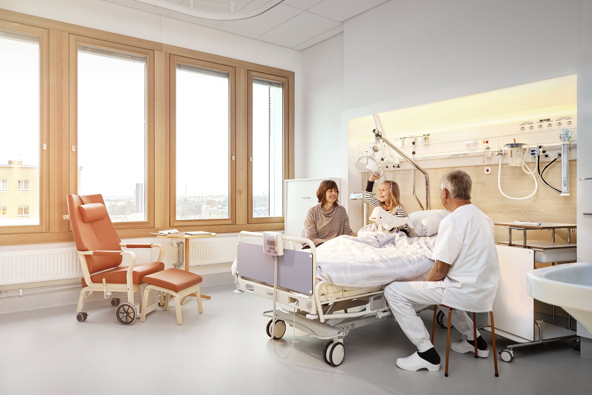 Karolinska university hospital child bed fredrik sweger