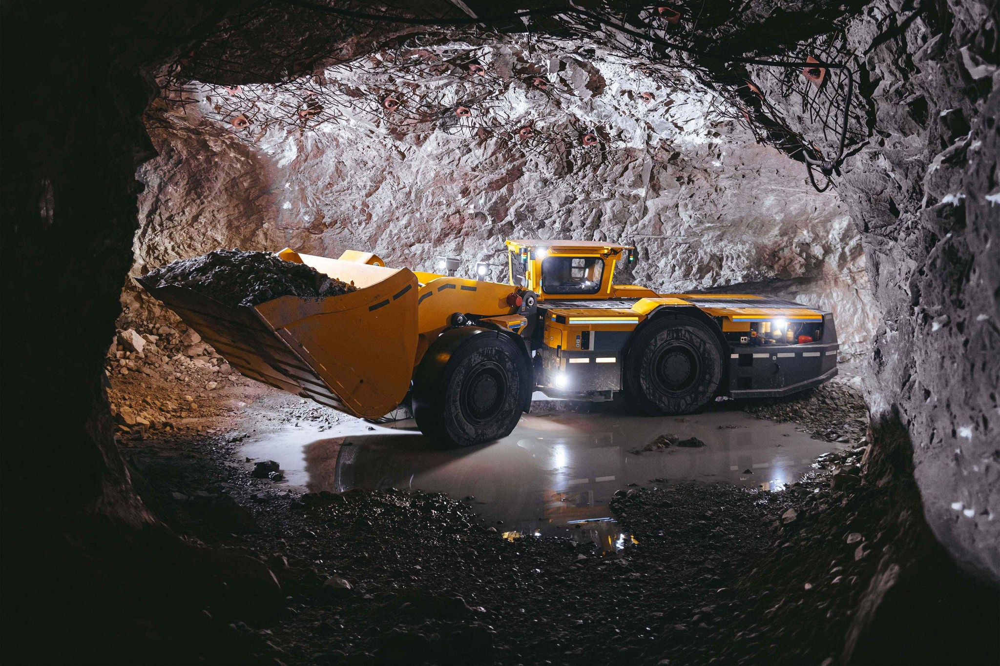 Bucket-Wheel Excavator in mines