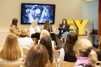 Foro de Mujeres Consejeras y Directivas - Moda y Desfile: el arte de crear experiencias