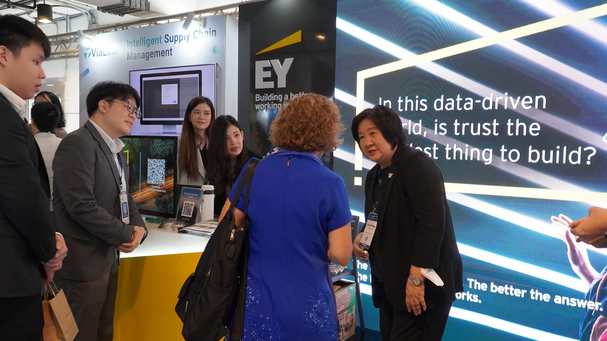 EY Thailand team conference