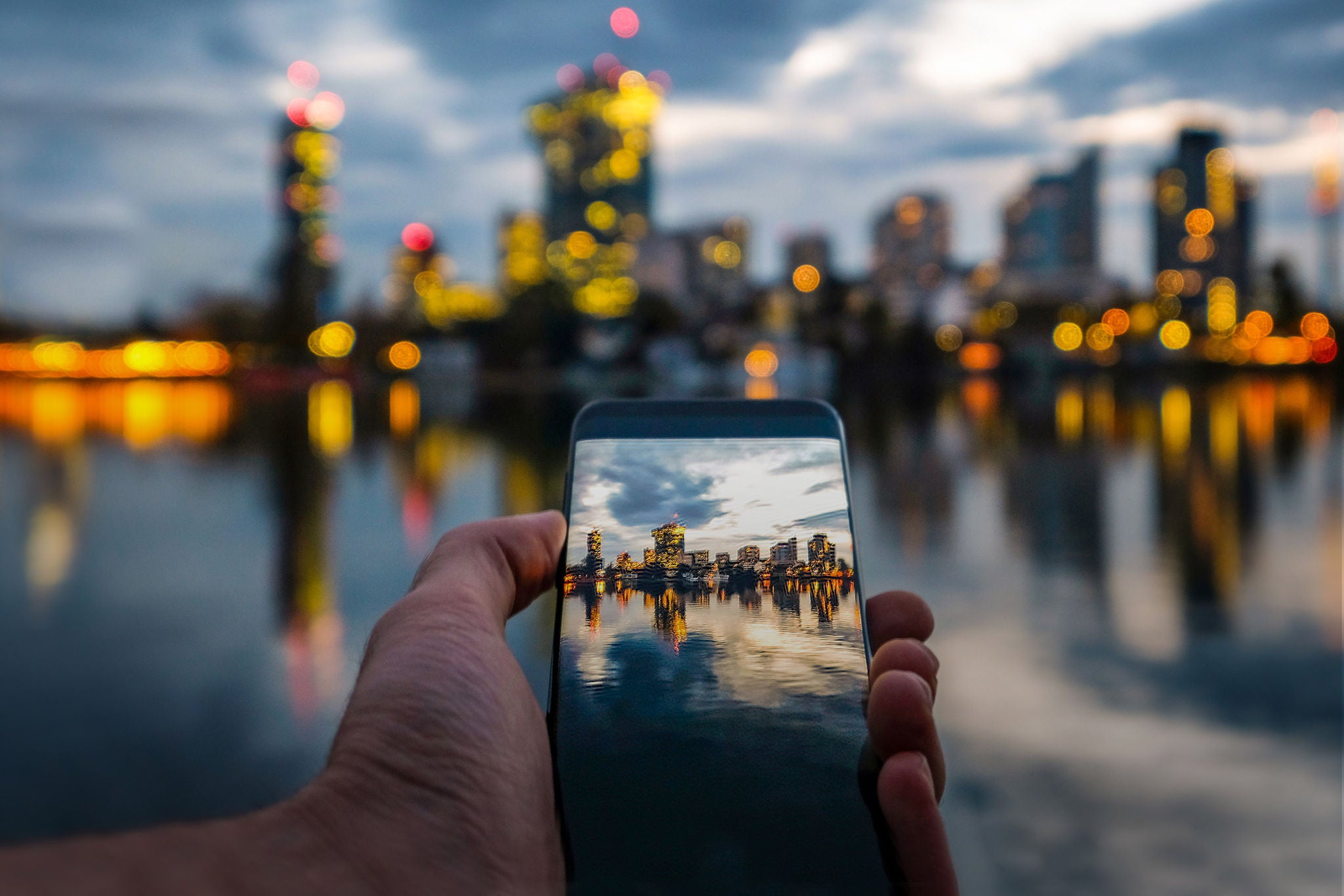Handy mit Skyline