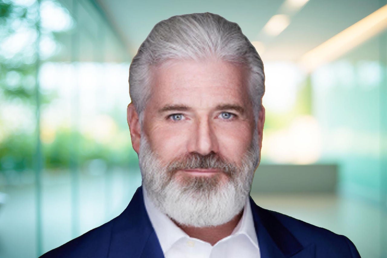 Scott Elkins headshot