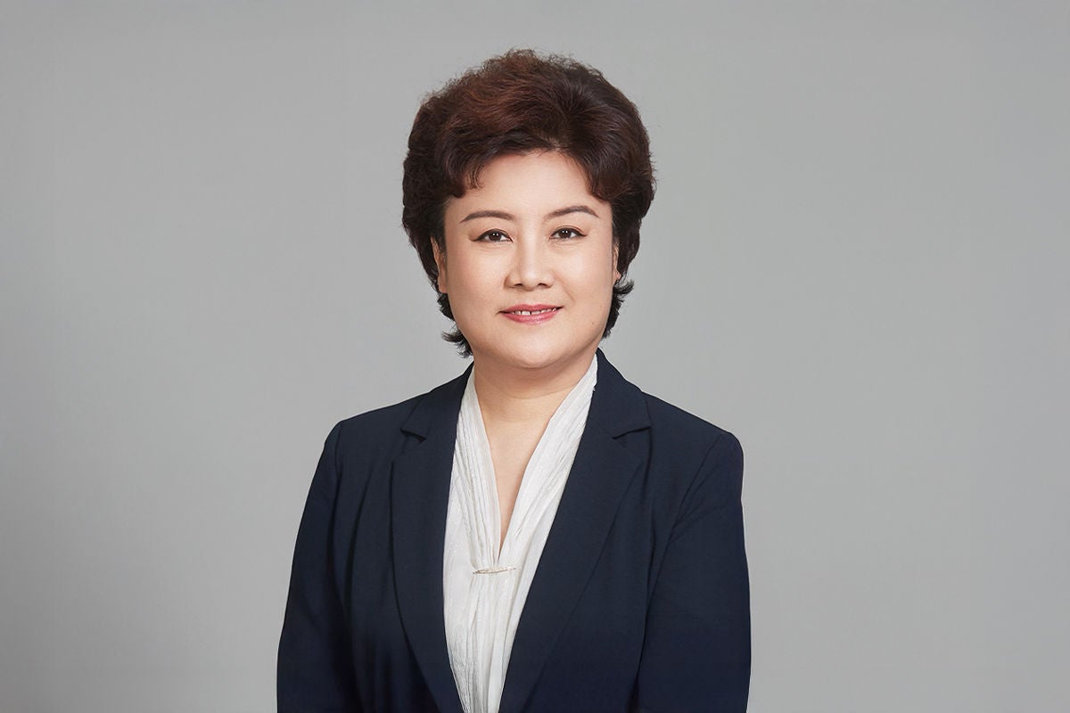 Photographic portrait of Lian Feng