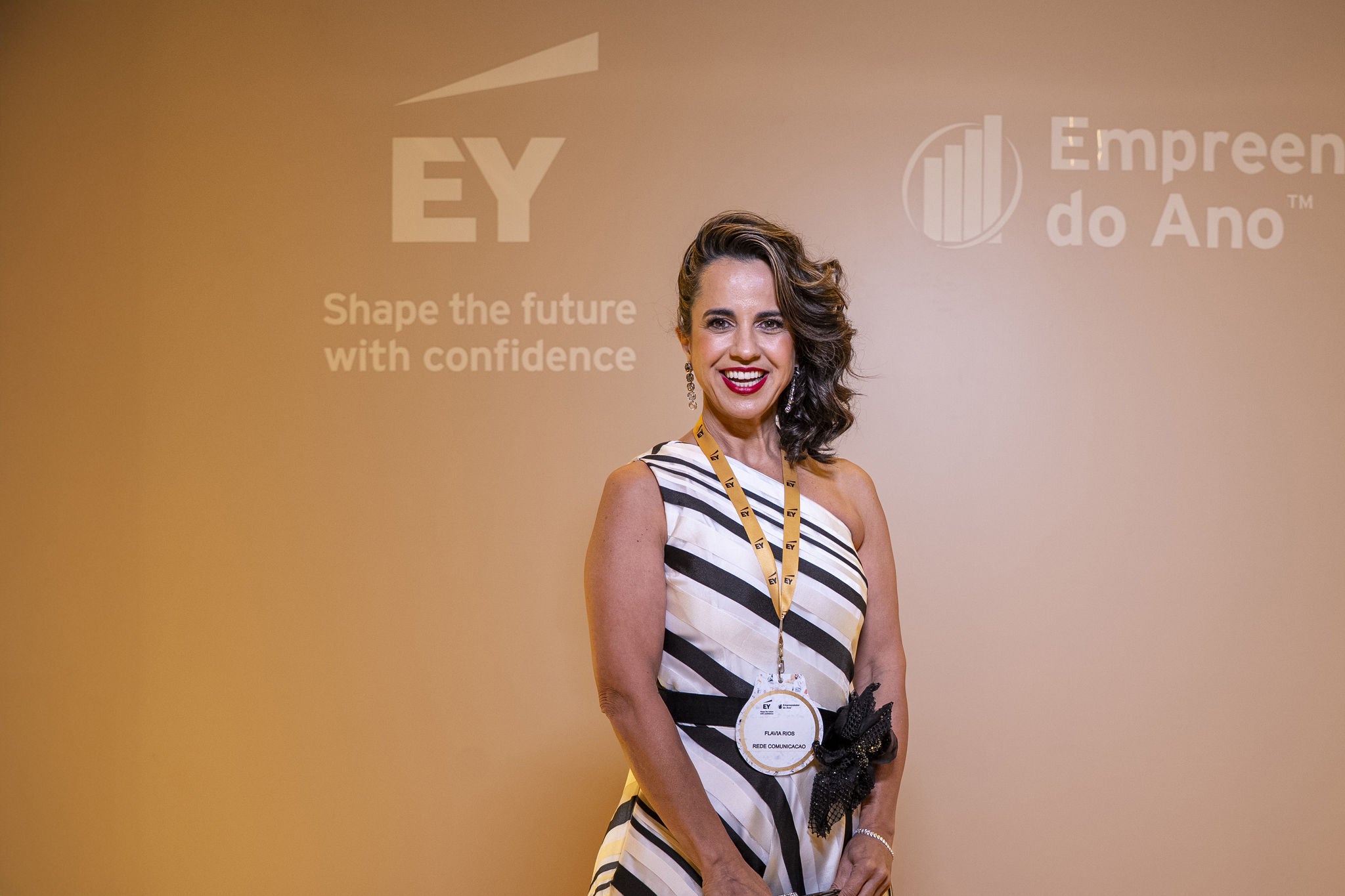 EY entrevista Flávia Rios