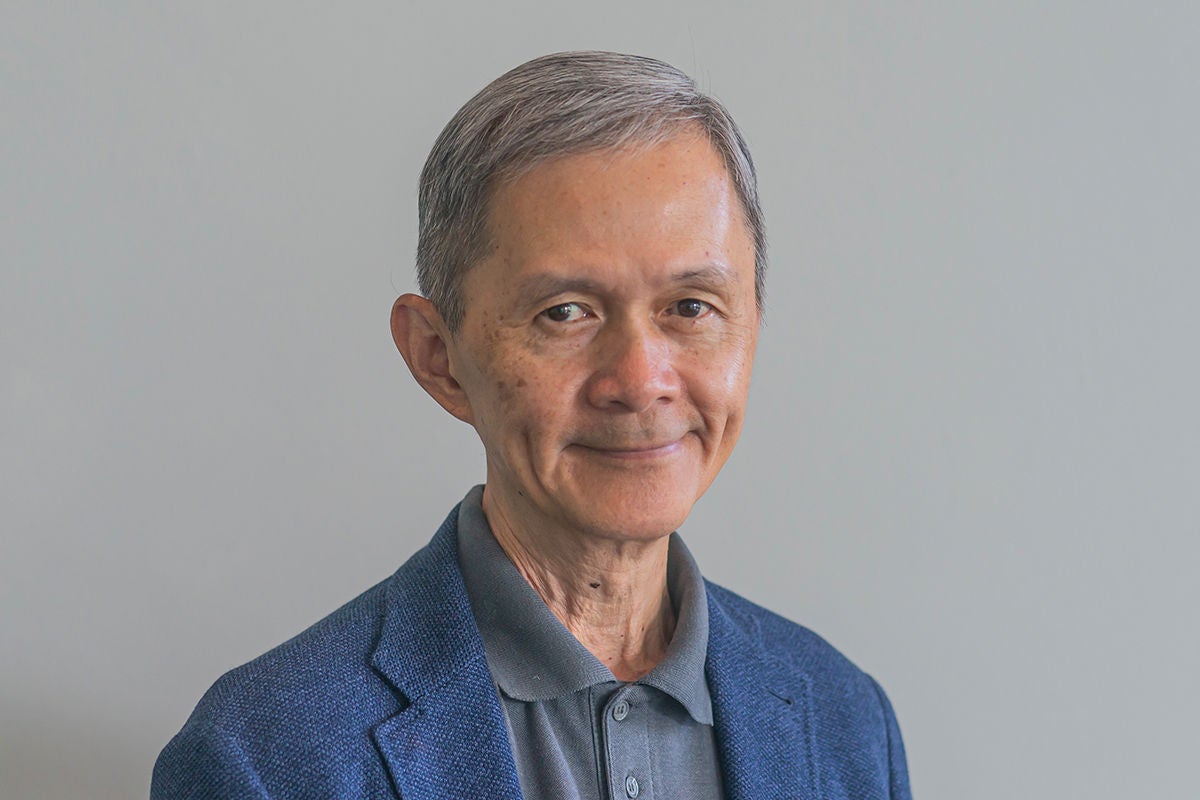 Photographic portrait of Dato’ Foong Wei Kuong