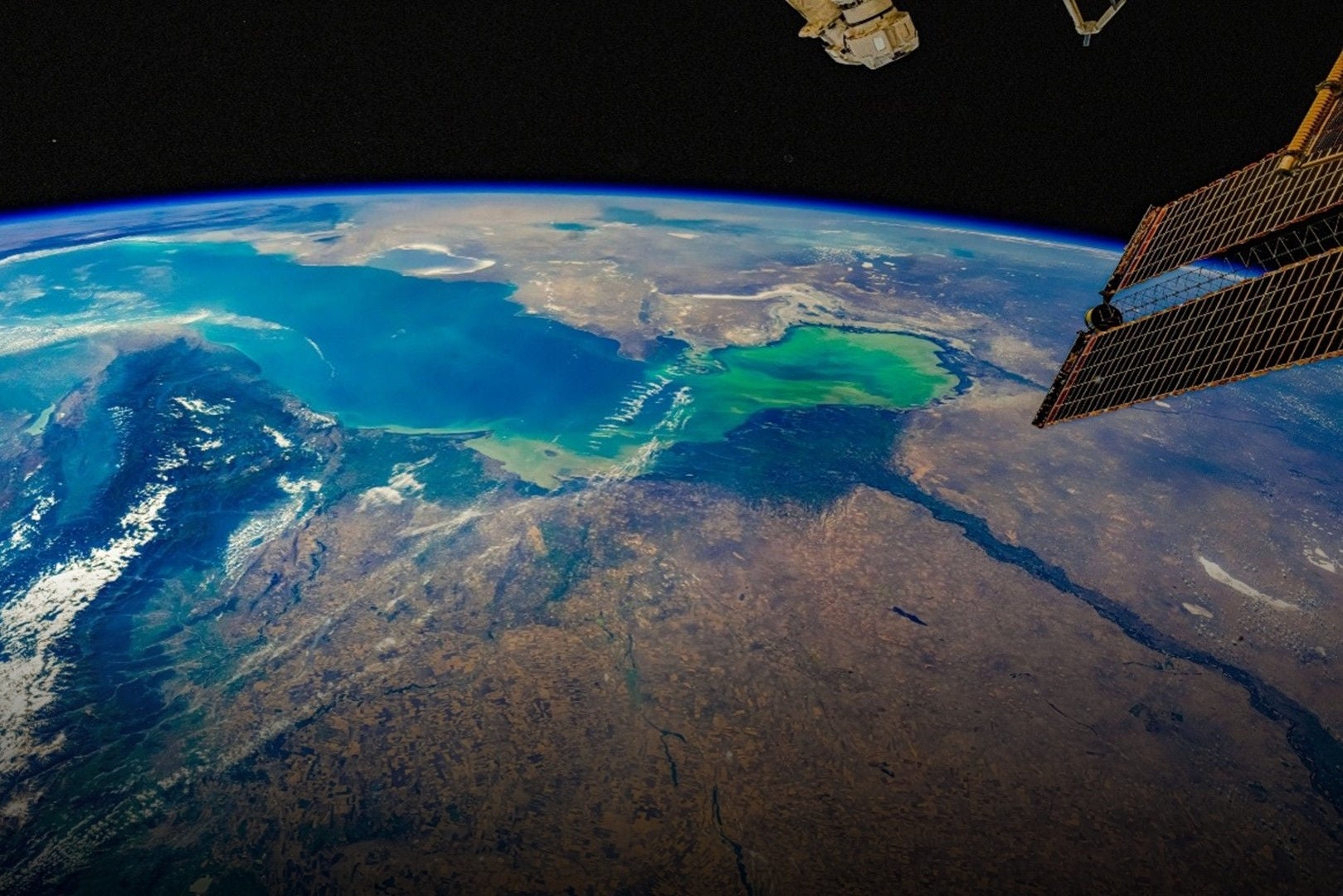 ey-kr-value-creation-of-space-industry-in-the-new-space-era-hero