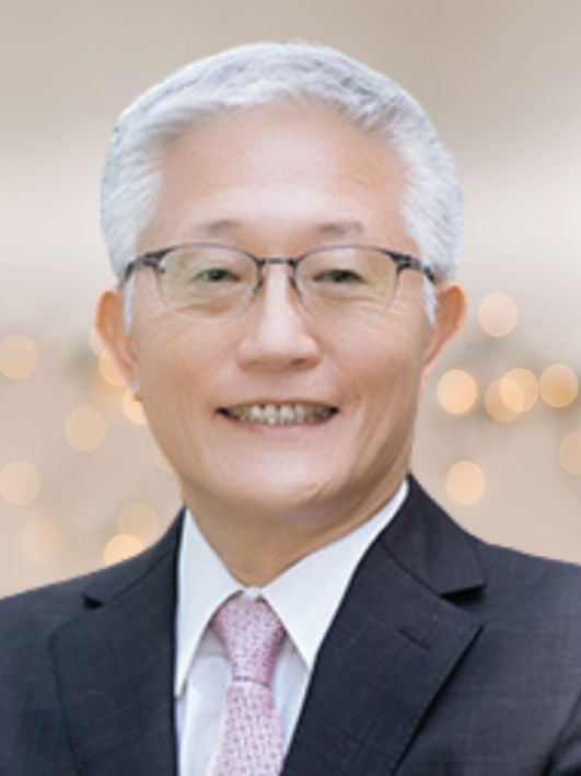 國立政治大學 周行一 名譽教授
