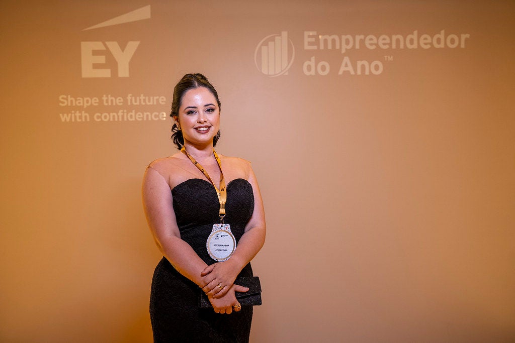 “Meu negócio pivotou no programa Winning Women”, diz Vitória Oliveira, CEO da Connectabil