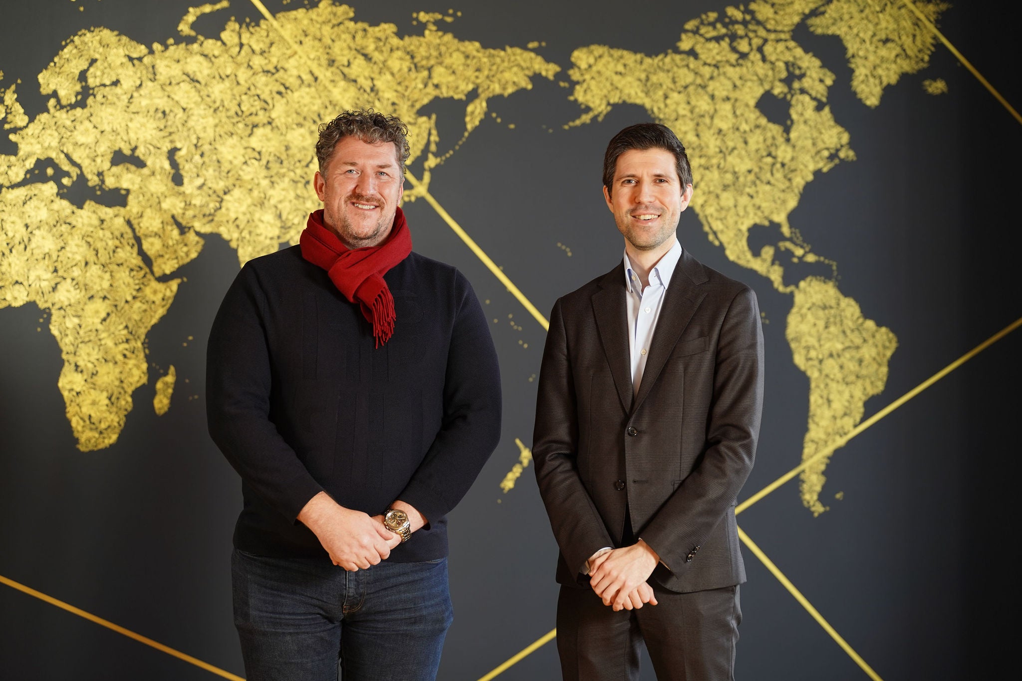 Dr. Buzz Palmer, Co-founder and CEO of MedTech Actuator (L), Dr. Robert Brand, Director, Health and Life Sciences,  EY Strategy and Consulting Co, Ltd(R)