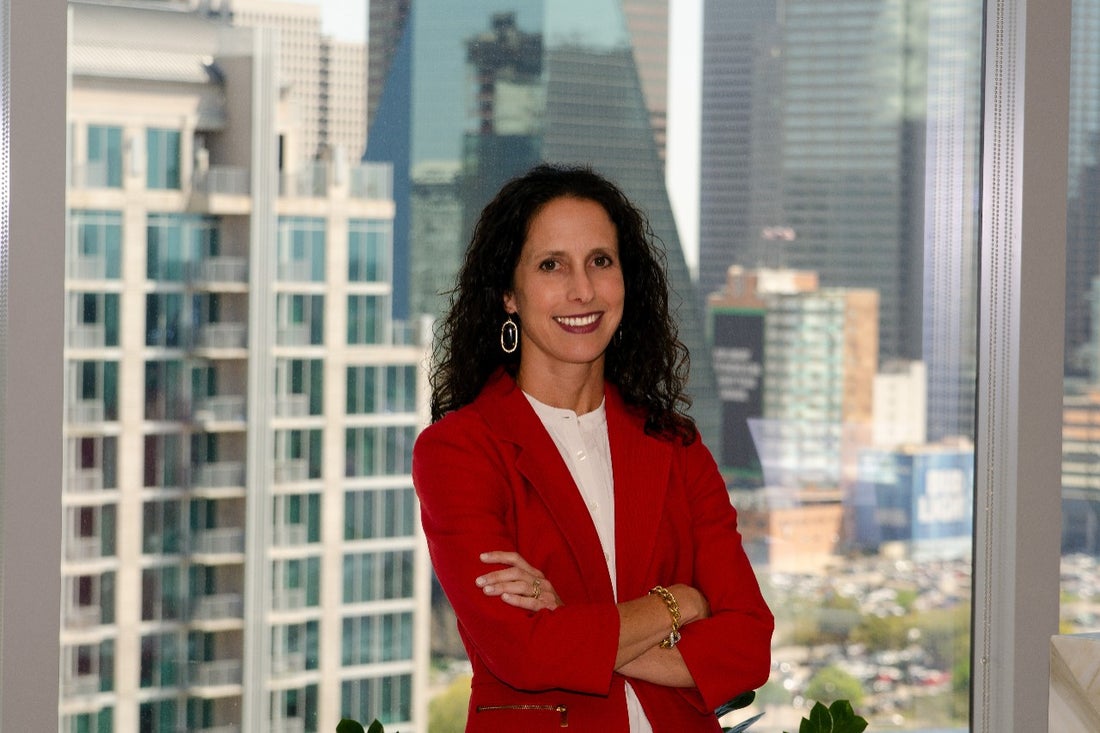 Leigh Messina EY Americas Work Opportunity Tax Credit Services Leader | EY  - US, image size:1100x733