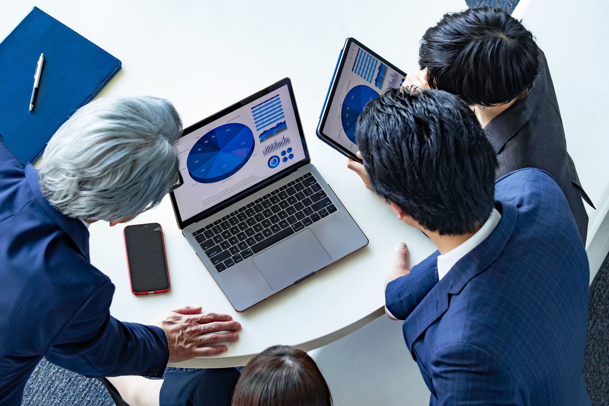 営業人材減少時代に挑むCustomer Tech戦略