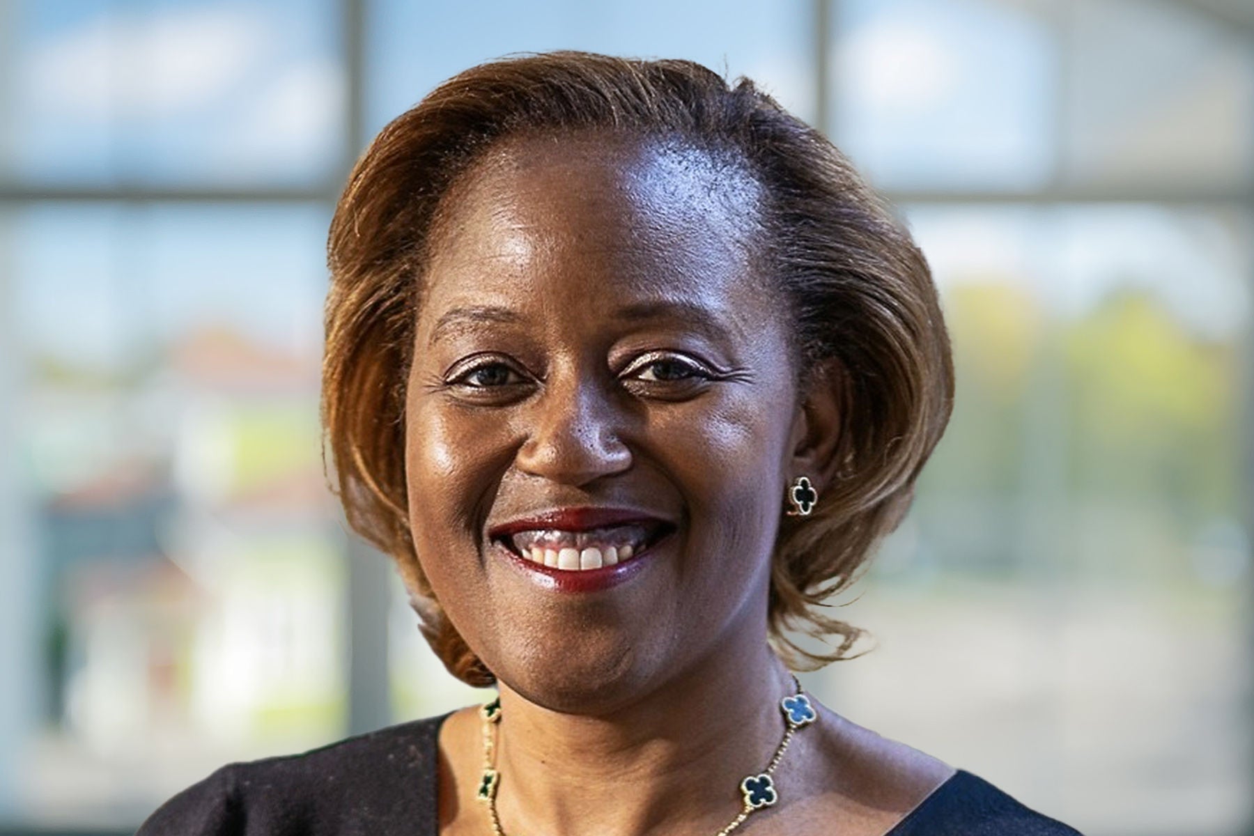 Christine Miller headshot