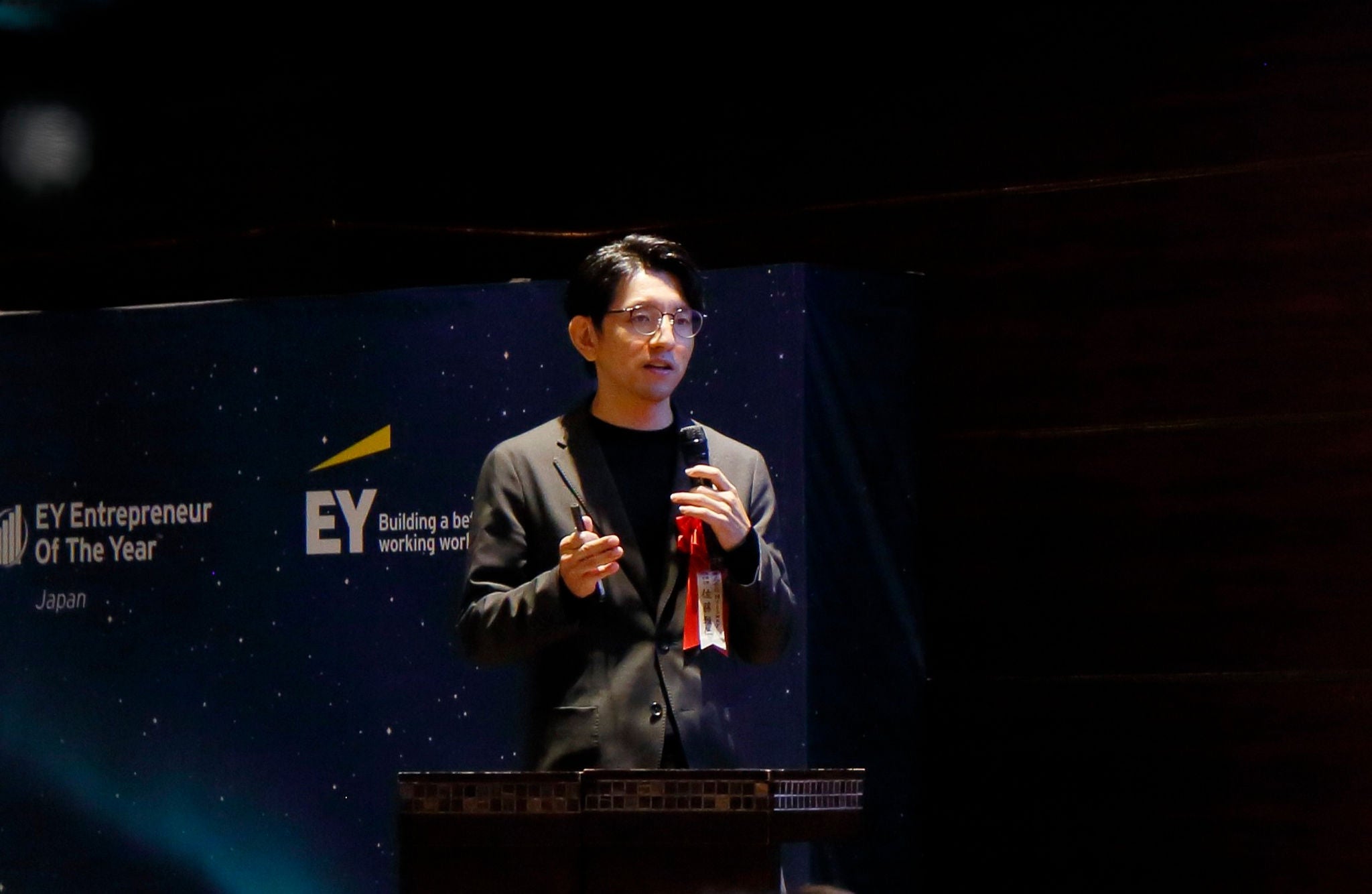 EOY 2025関西地区　Challenging Spirit部門 特別賞 株式会社Holoway　 代表取締役　CEO　 佐藤 雅仁 氏