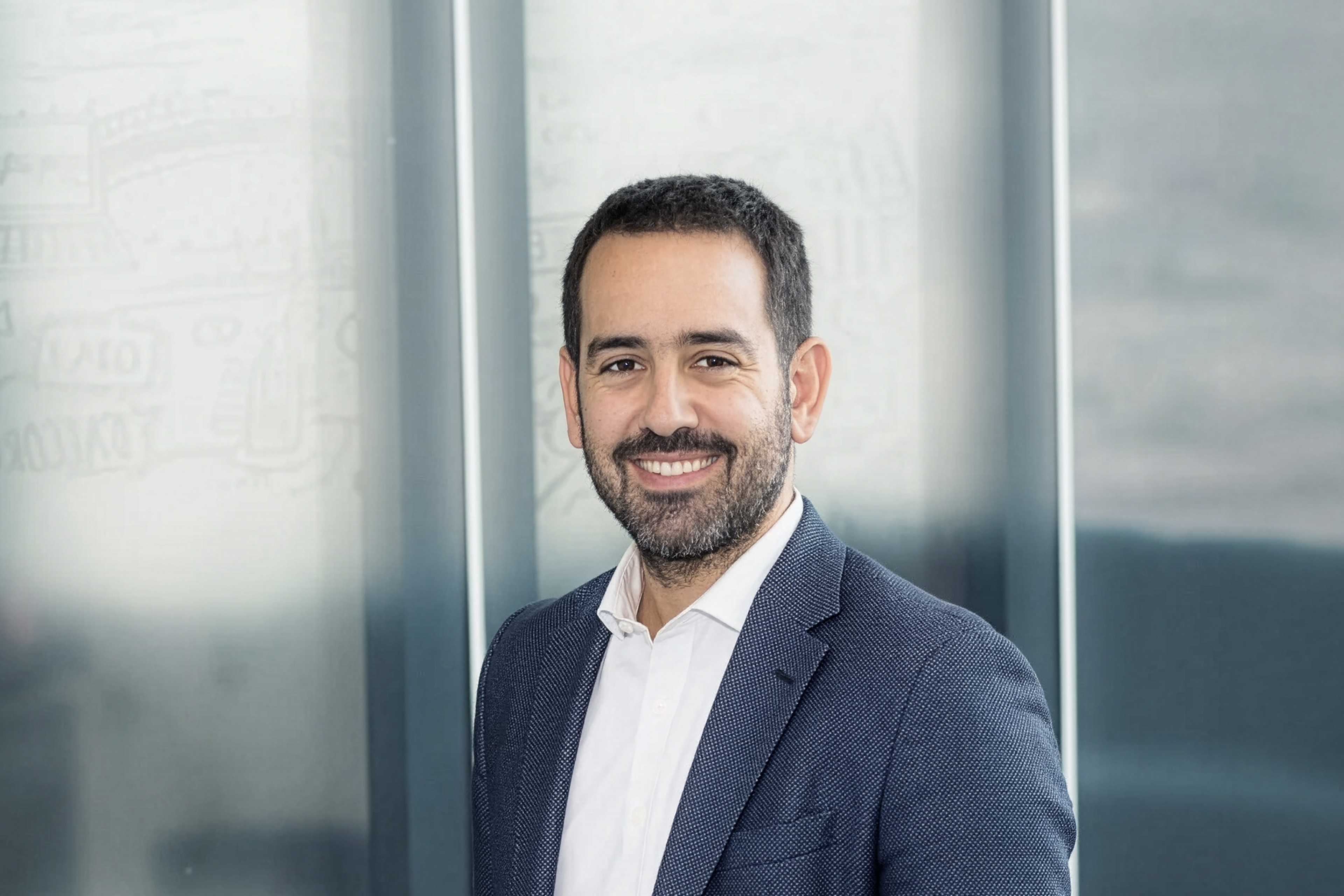 Photographic portrait of Issam Taleb