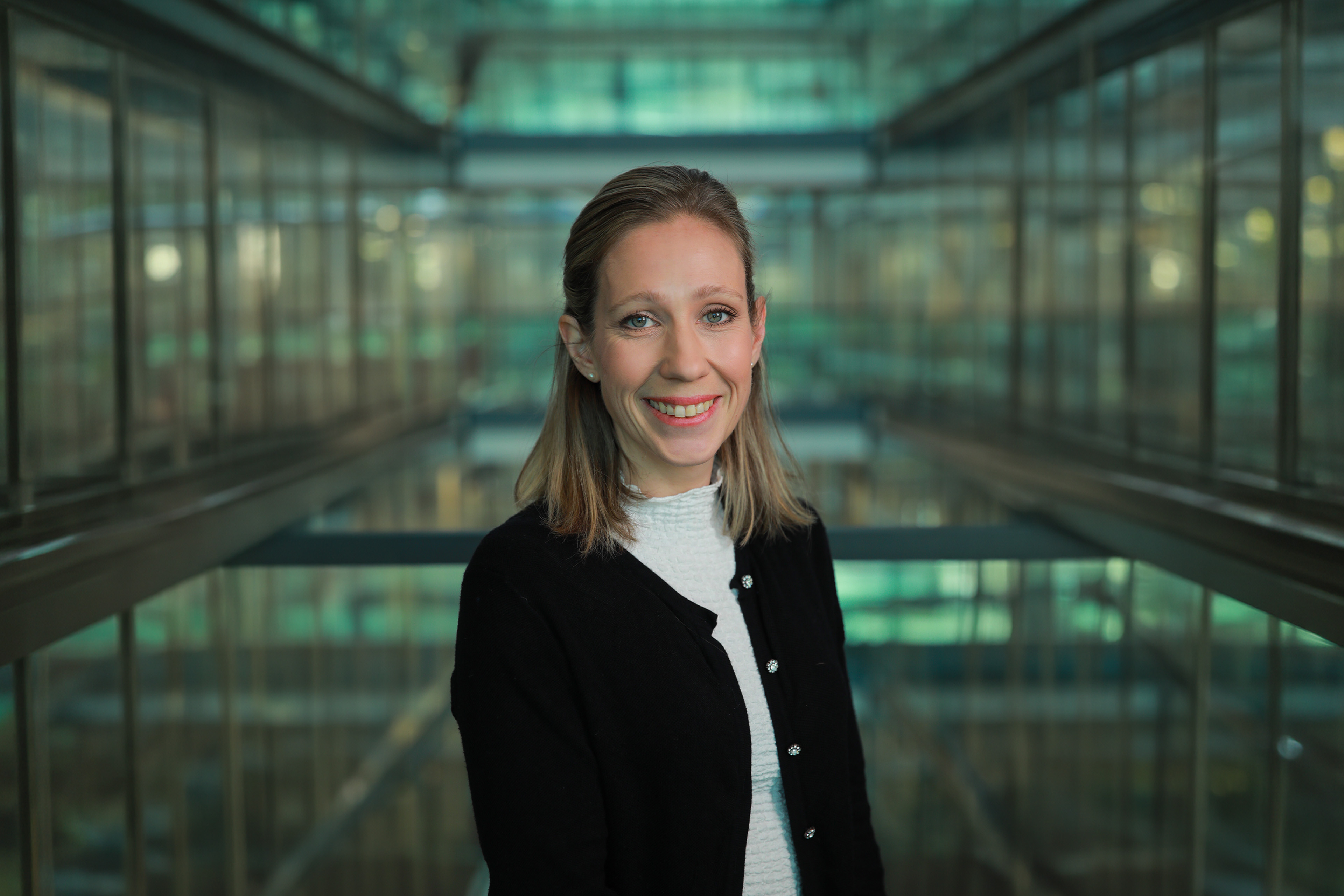 Photographic portrait of Laura Furness