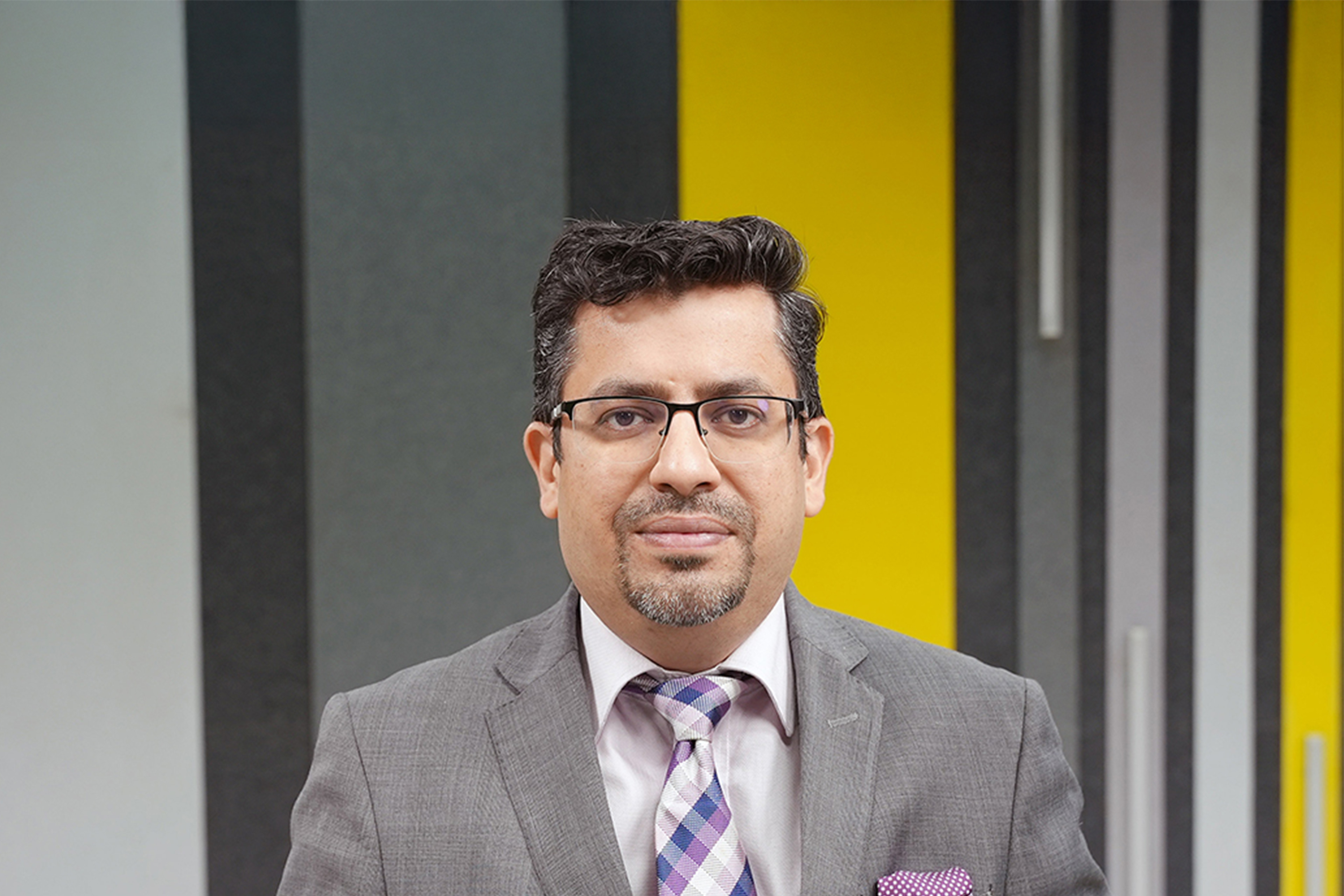 Photographic portrait of Manoj Marwah