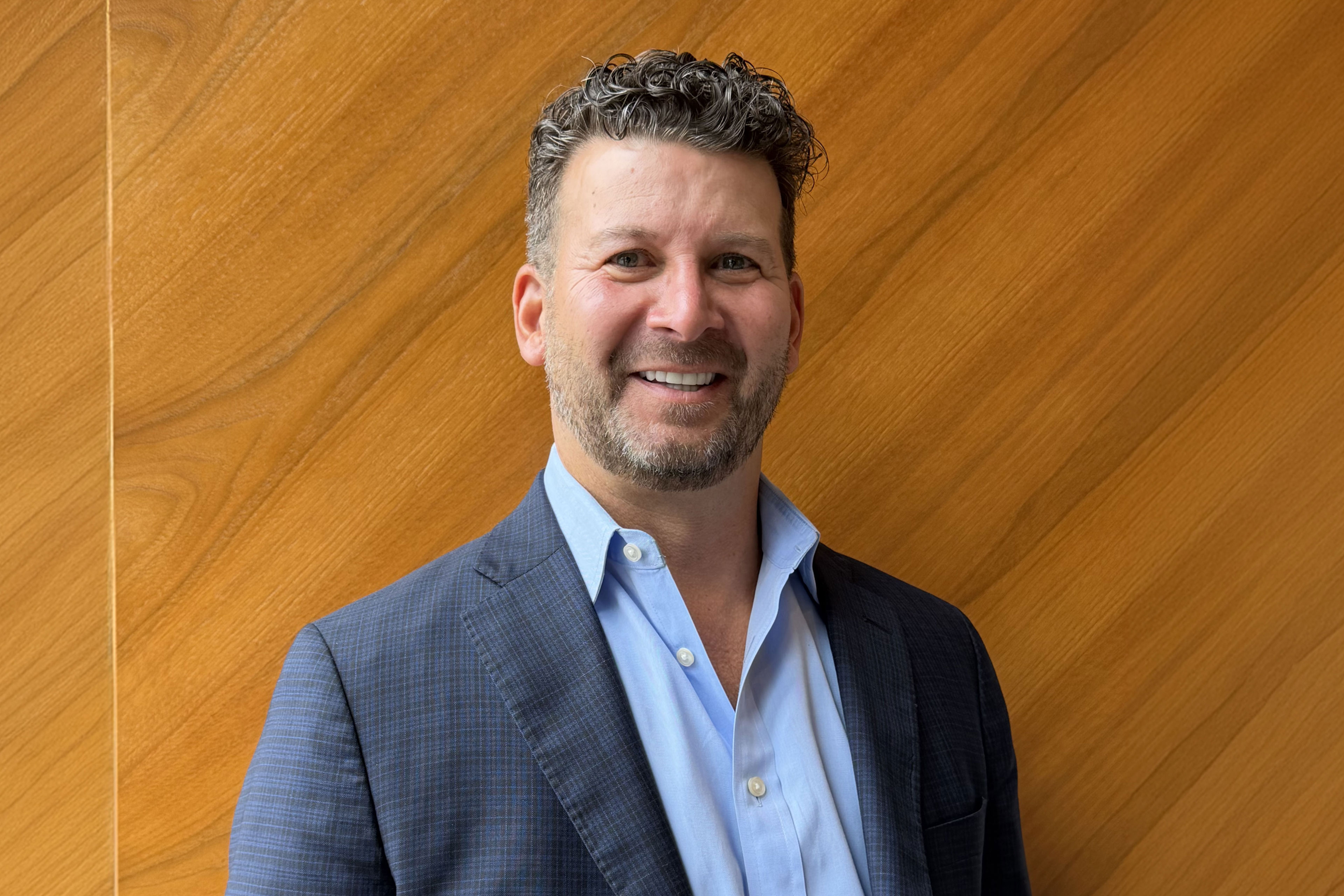 Photographic portrait of Mark Schwartz