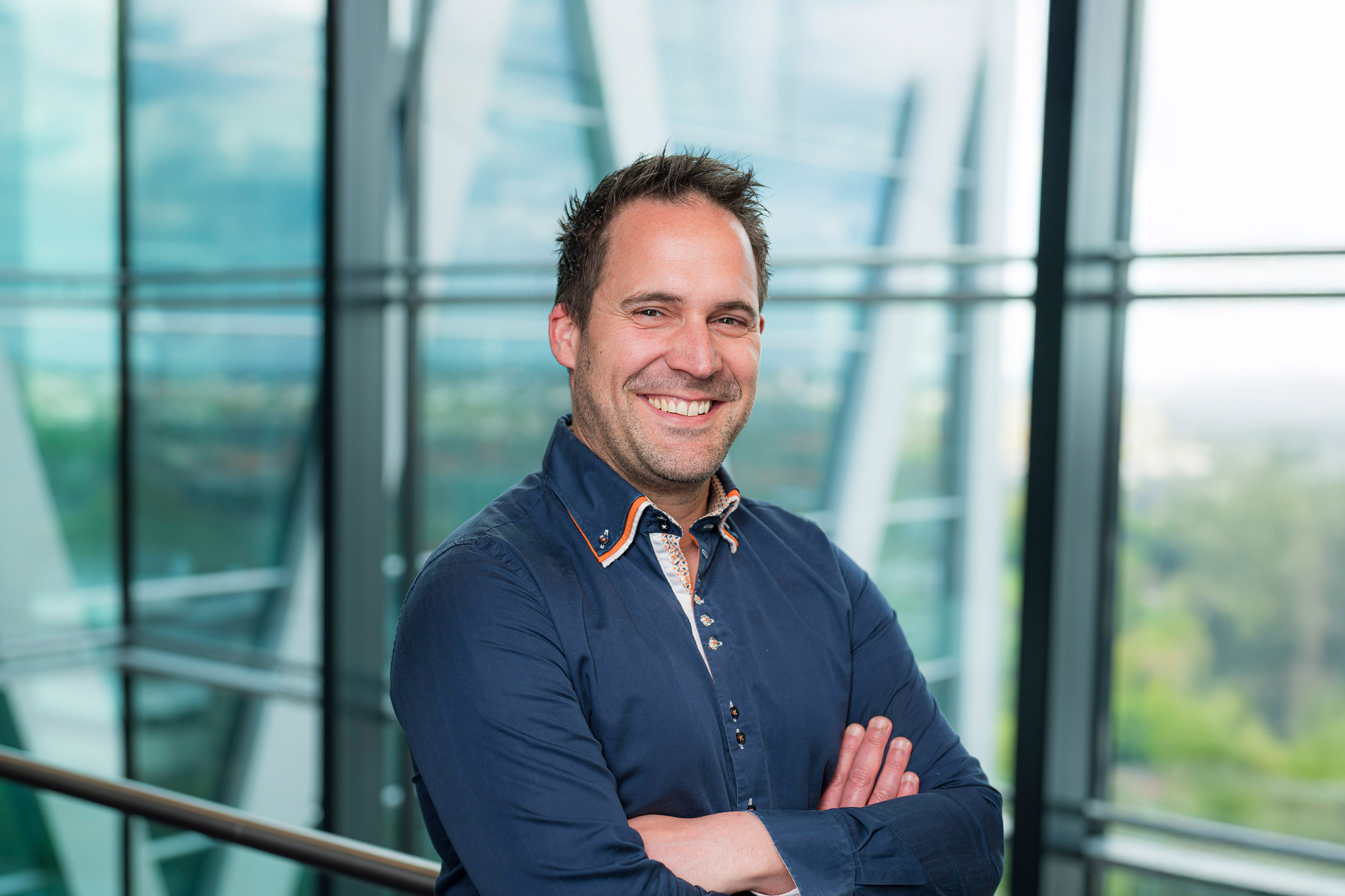 Photographic portrait of Roy Linthorst