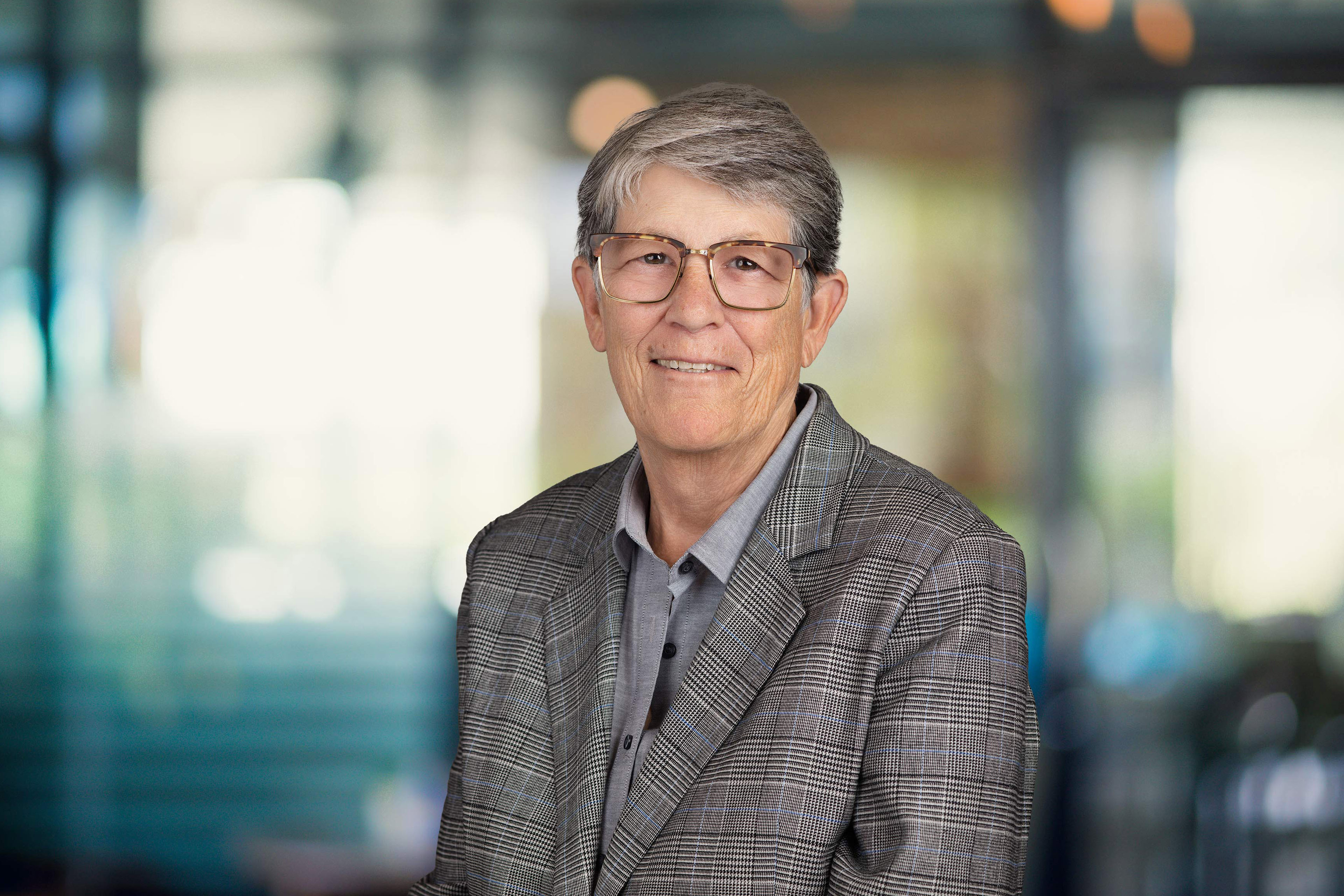 Photographic portrait of Shelley Hurley