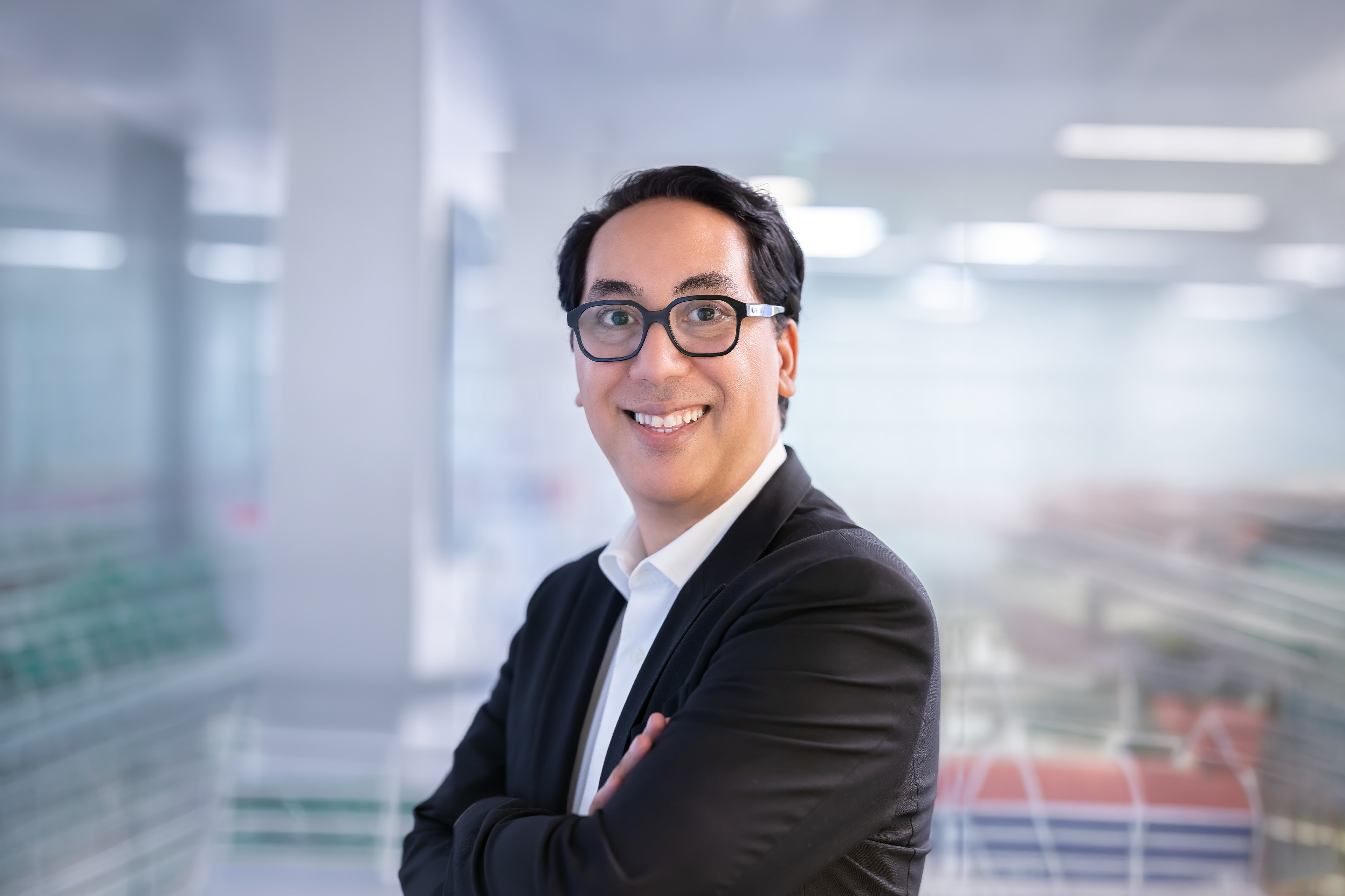 Photographic portrait of Teddy Ramanakasina