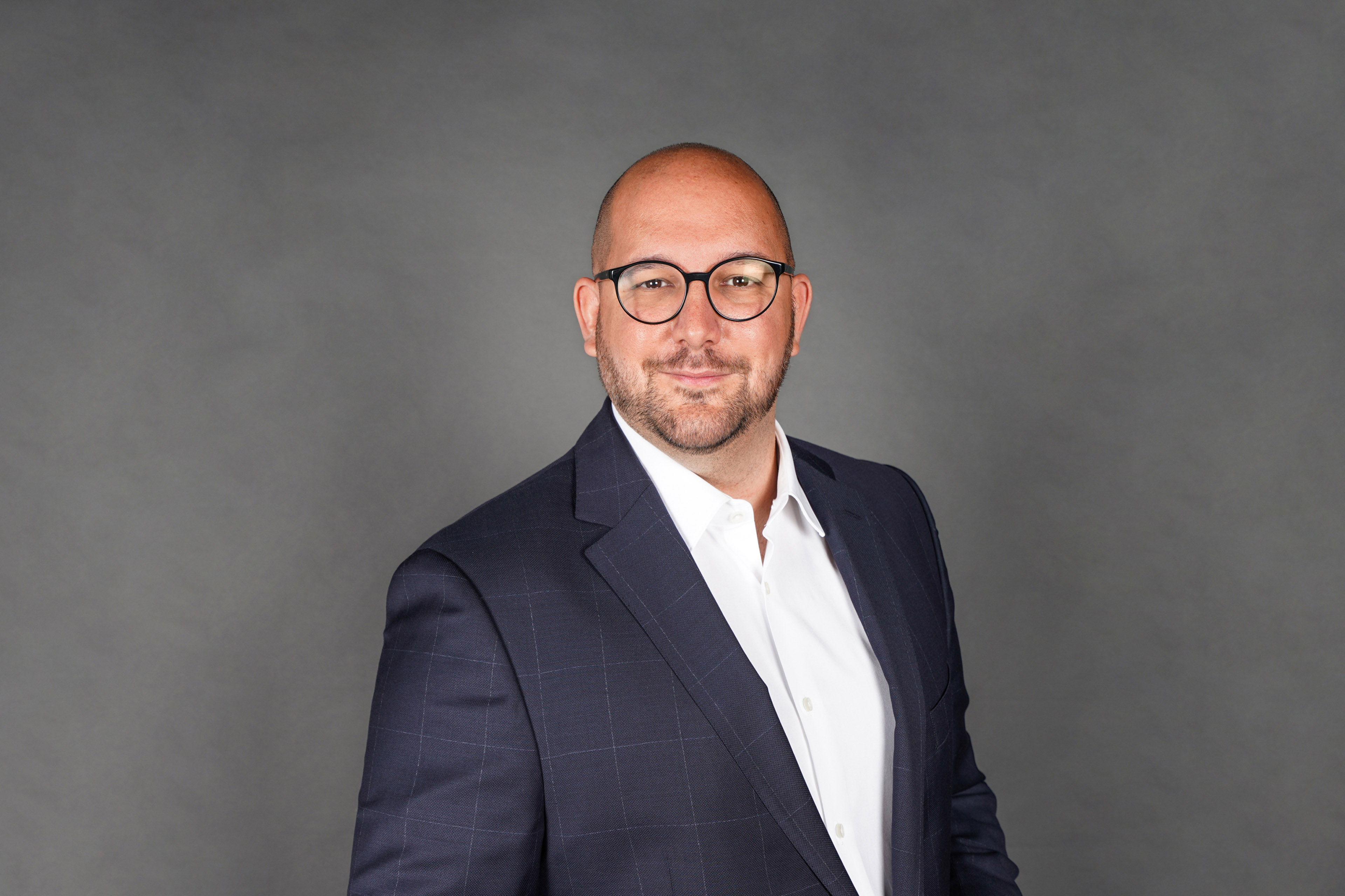 Photographic portrait of Yacine Benyaa